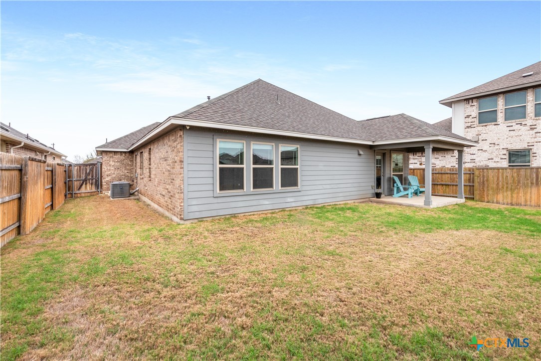 682 Coyote Creek Way Property Photo 32