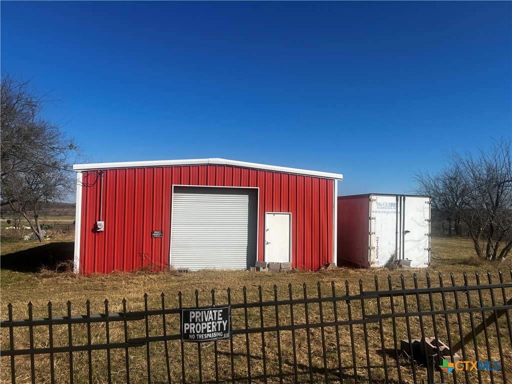 605B E Rogers Cemetery Road