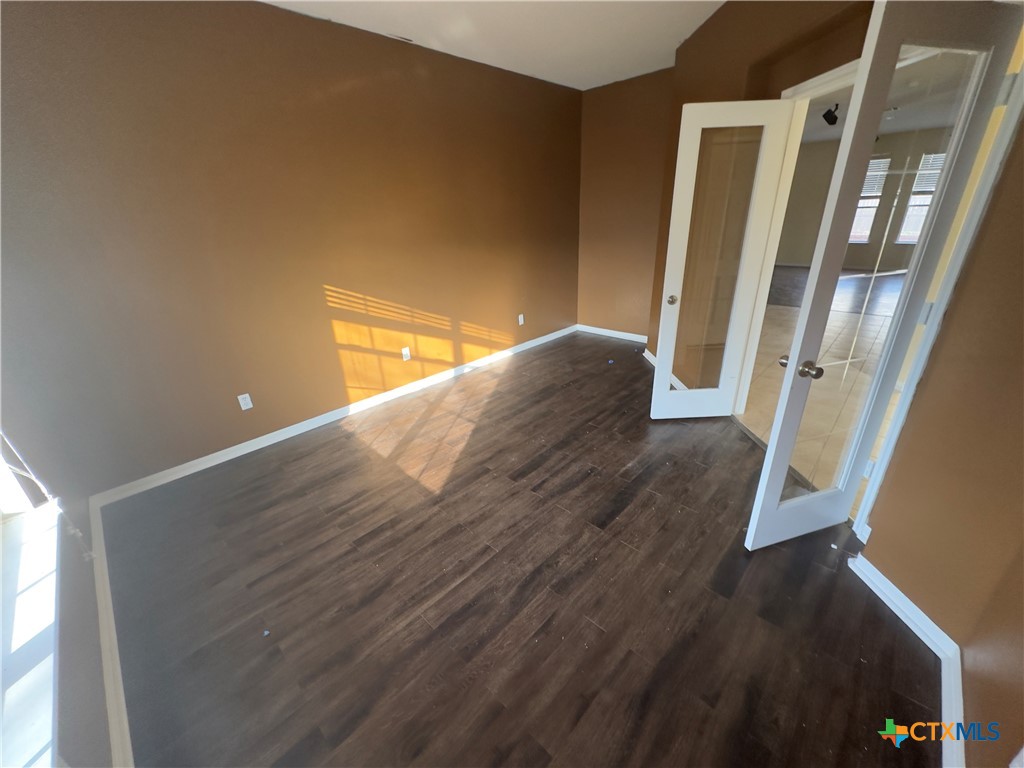 2617 White Moon Drive Property Photo 4