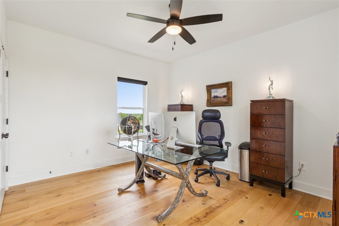 209 Glenview Circle Property Photo 28