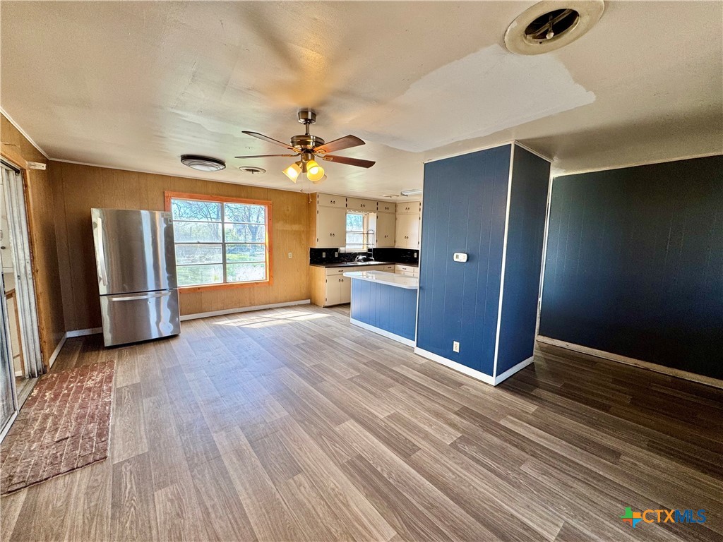 471 Old Goliad Road Property Photo 2