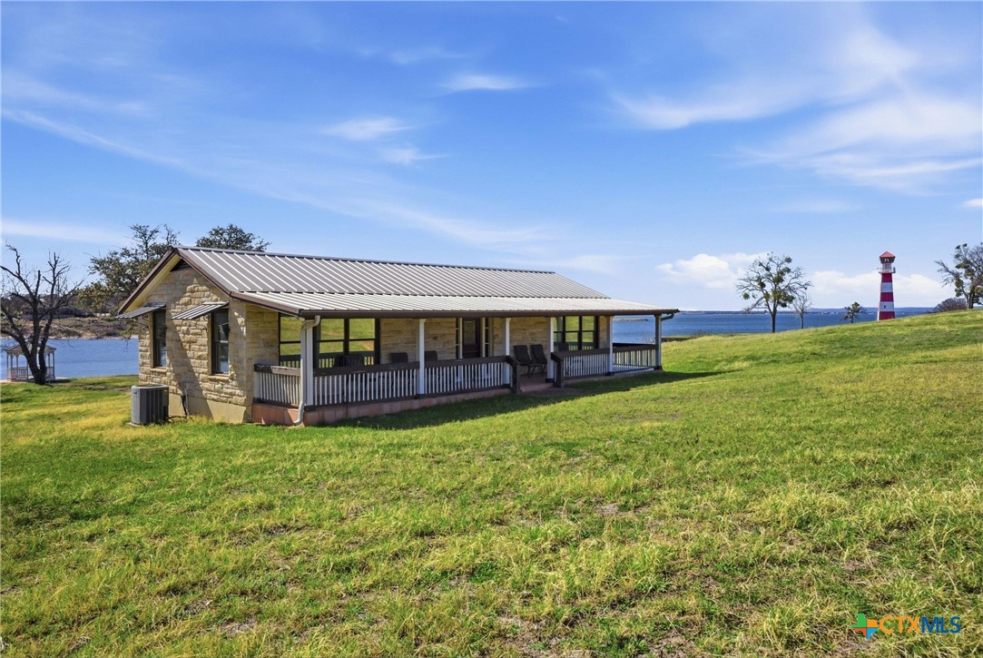 18617 E State Highway 29 Property Photo 11
