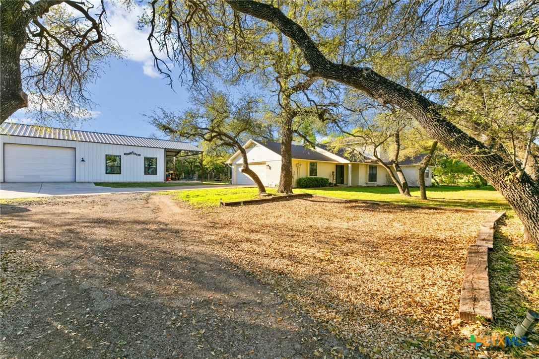 8292 Hartrick Bluff Road Property Photo 1