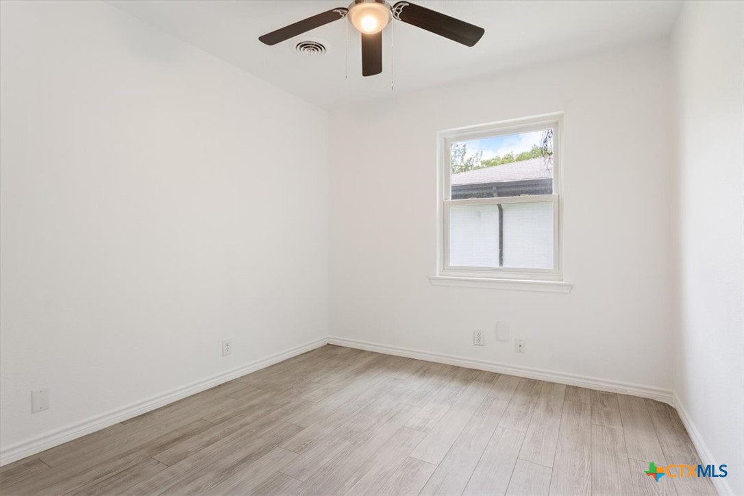 1304 Metropolitan Drive Property Photo 18