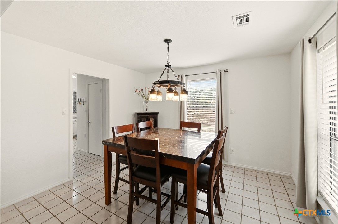 561 County Road 785 Property Photo 6
