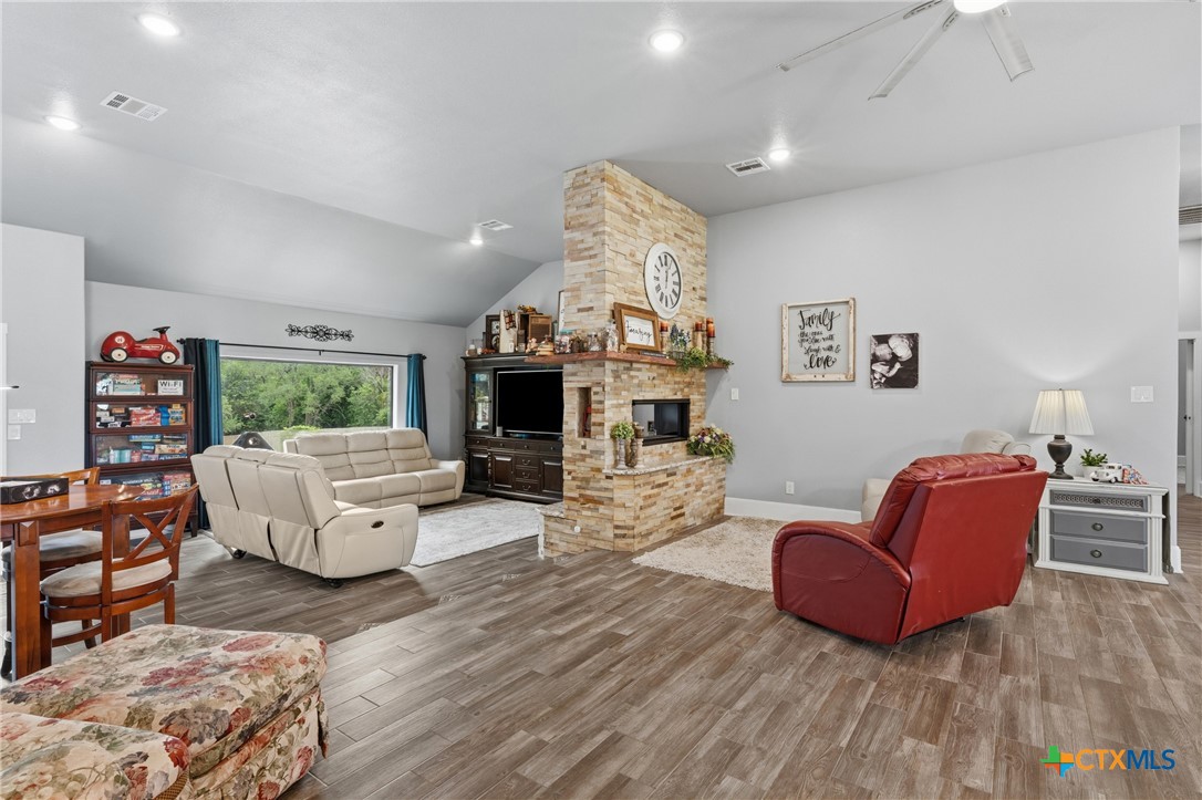 1656 W Fm 93 Highway Property Photo 17
