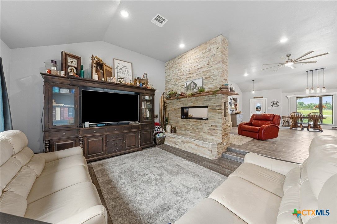 1656 W Fm 93 Highway Property Photo 19
