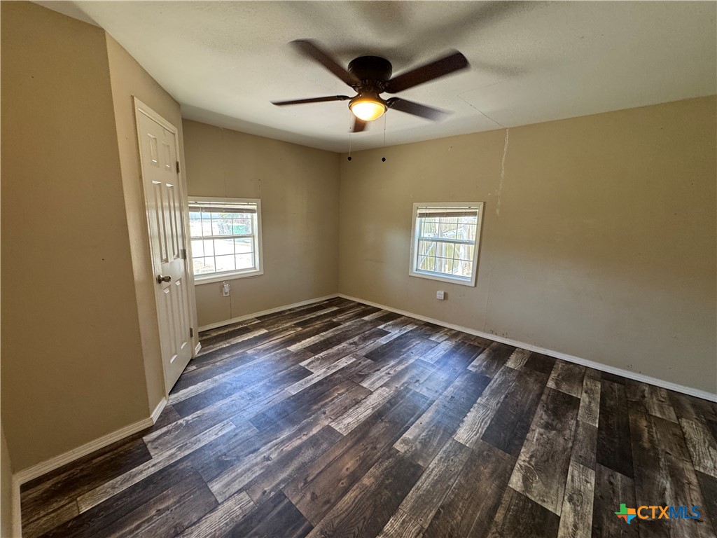 4904 Lone Tree Road Property Photo 5