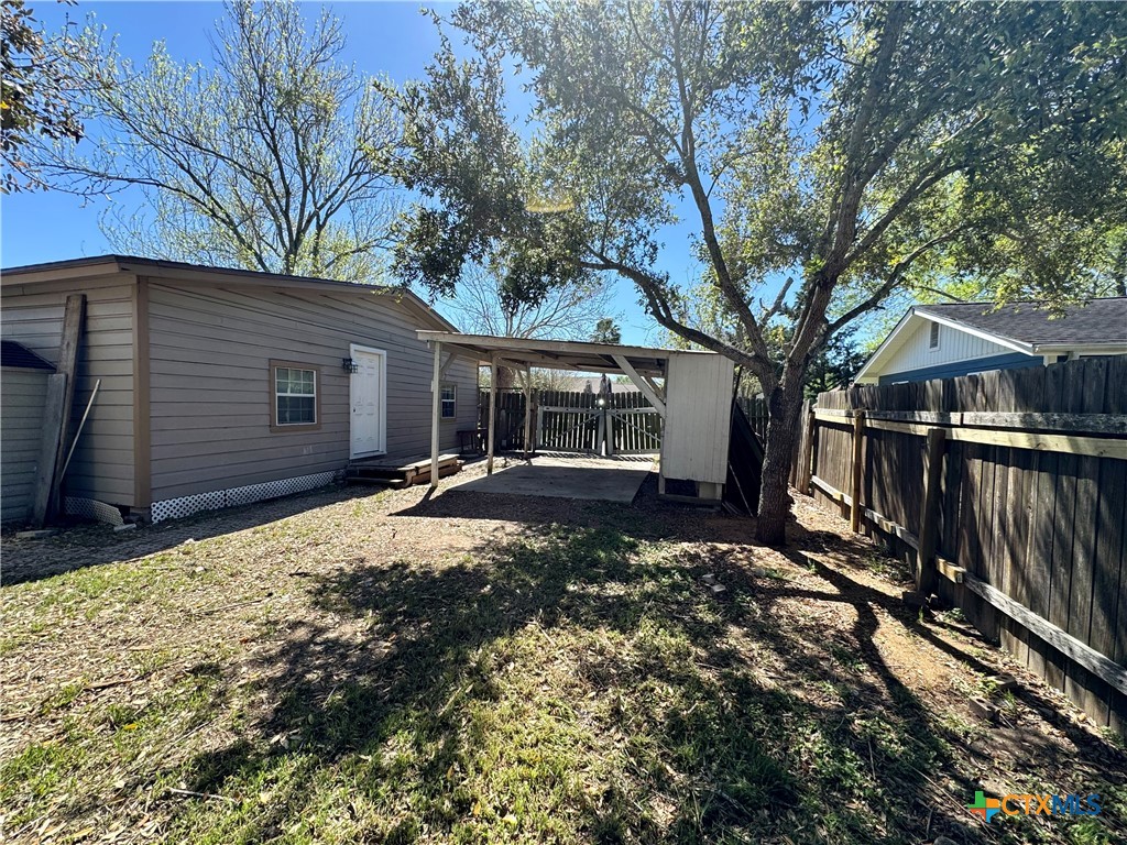 4904 Lone Tree Road Property Photo 8
