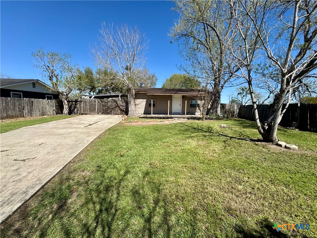 4904 Lone Tree Road Property Photo 11
