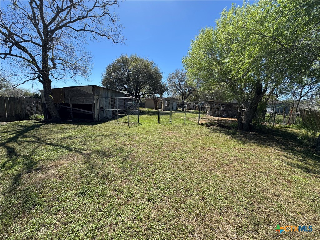 4904 Lone Tree Road Property Photo 13