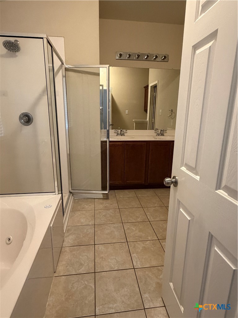 647 Tom Kemp Drive Property Photo 10