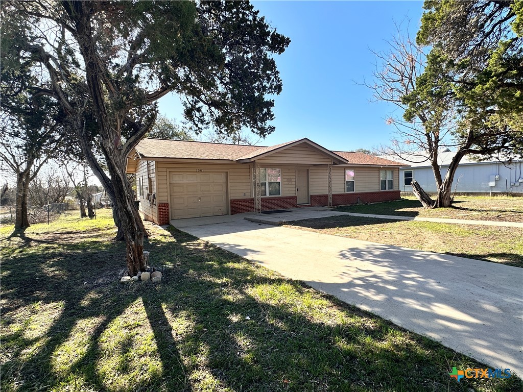 1501 Earle Street Property Photo 1