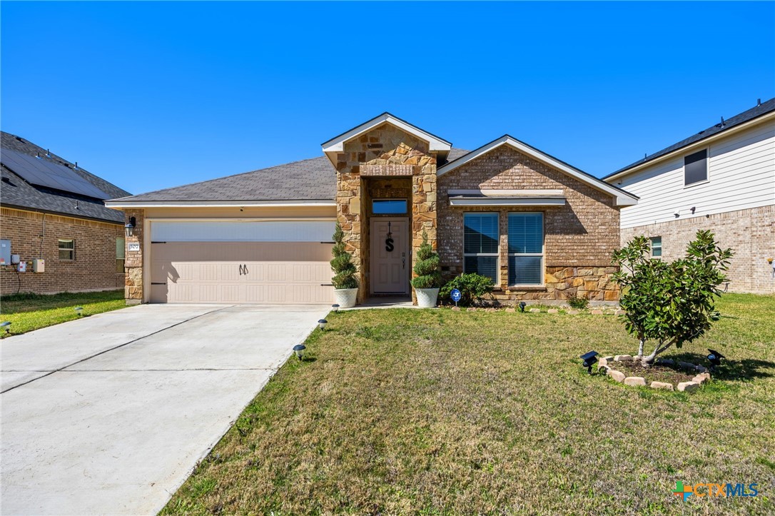 307 Paddock Lane Property Photo 1