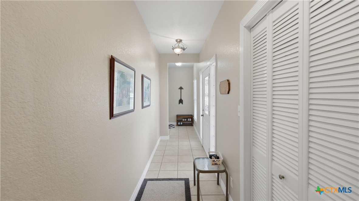 956 Lakebreeze Drive Property Photo 13