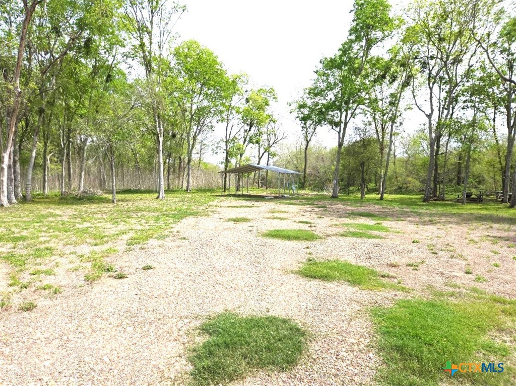 922 Us Highway 59 Property Photo 6