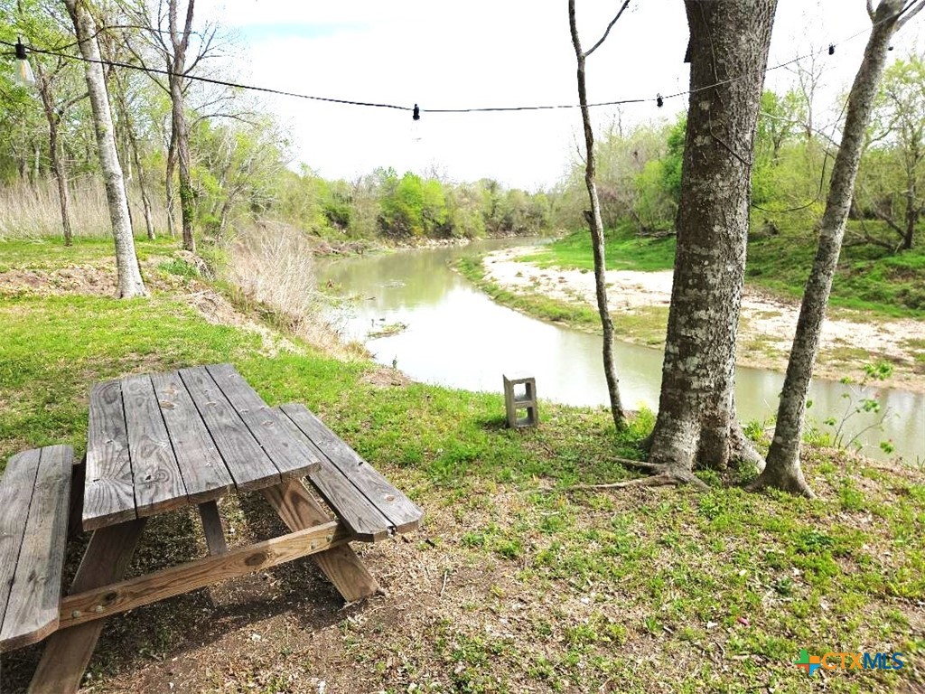 922 Us Highway 59 Property Photo 13