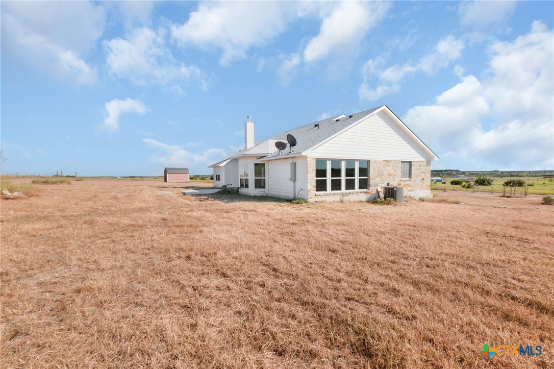 1298 County Road 2337 Property Photo 35