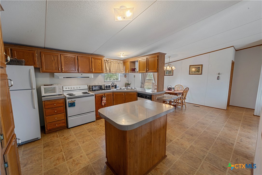 104 Longhorn Road Property Photo 6