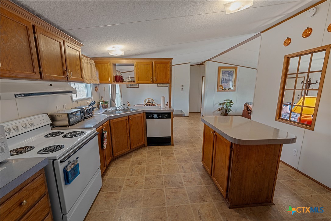 104 Longhorn Road Property Photo 7