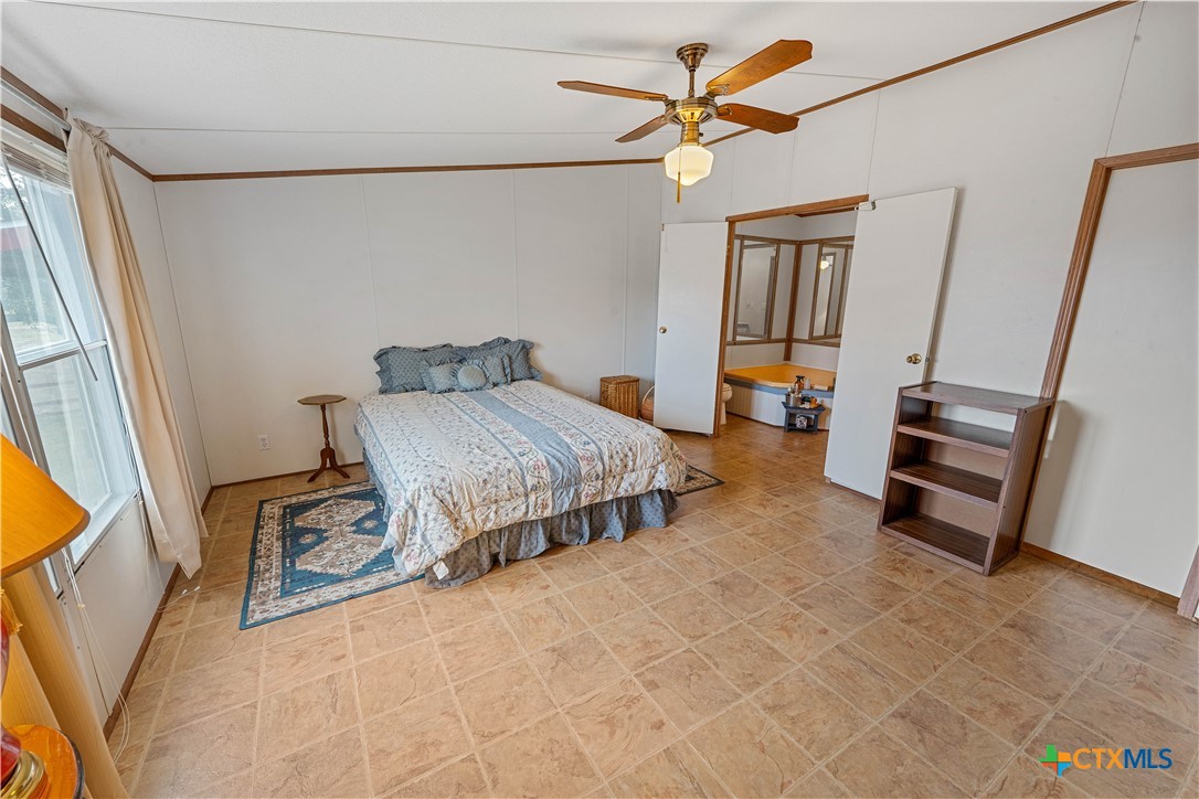 104 Longhorn Road Property Photo 11