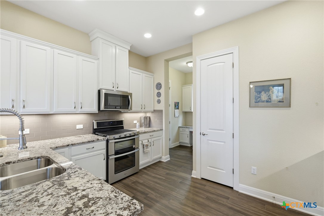 2408 Chambray Court Property Photo 10