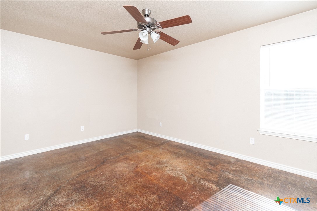 4102 Cambridge Drive B Property Photo 13