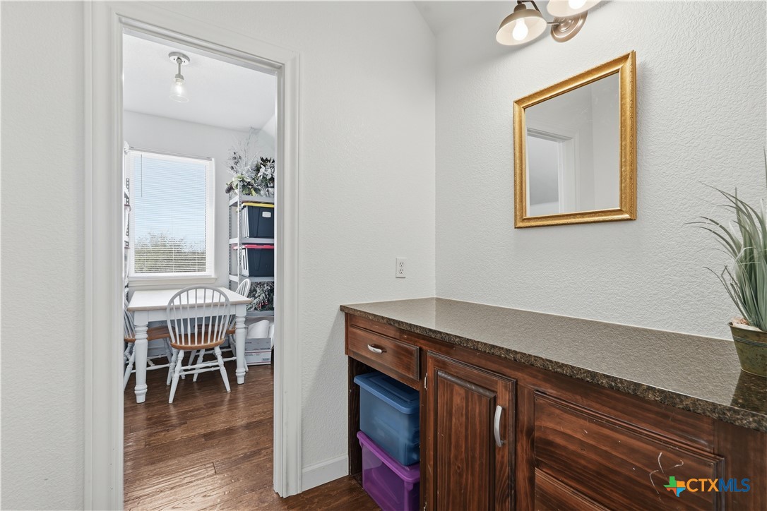 100 Mayfield Lane Property Photo 24