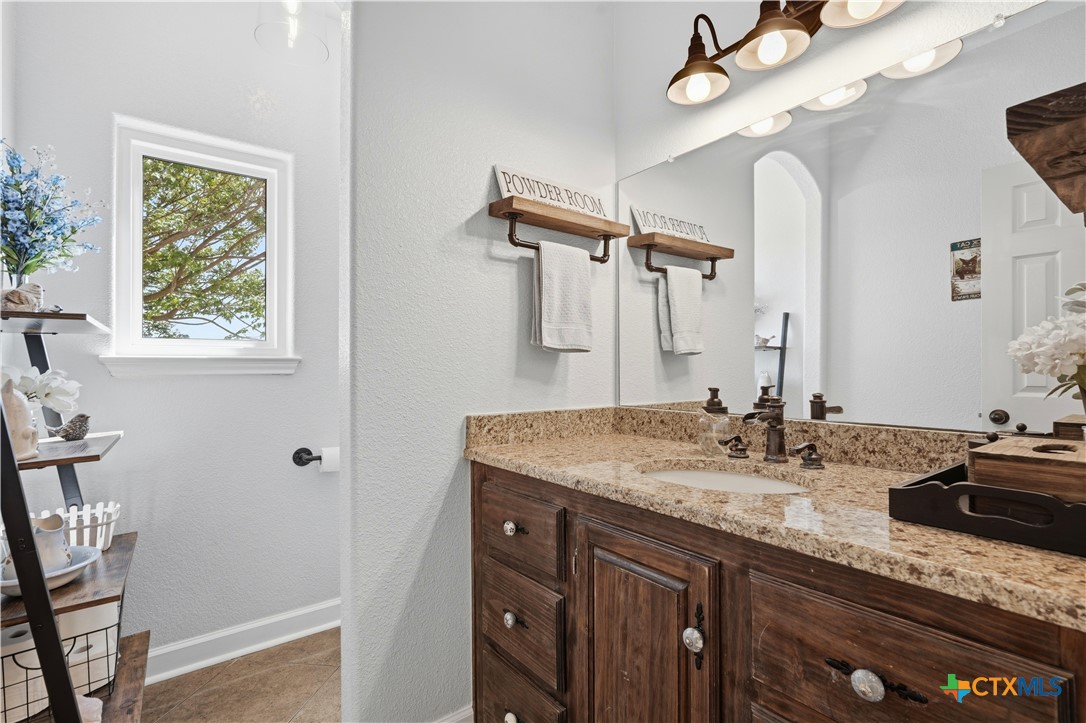 100 Mayfield Lane Property Photo 27