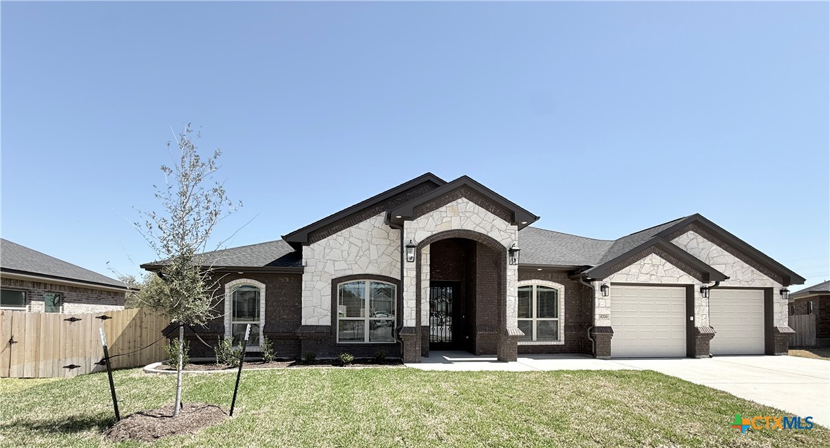 8706 Corgi Court Property Photo 1