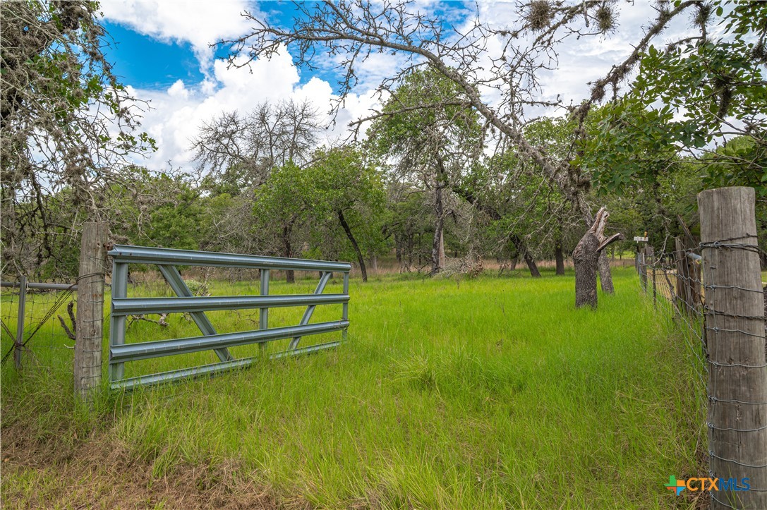 2981 Vivroux Ranch Road Property Photo 12