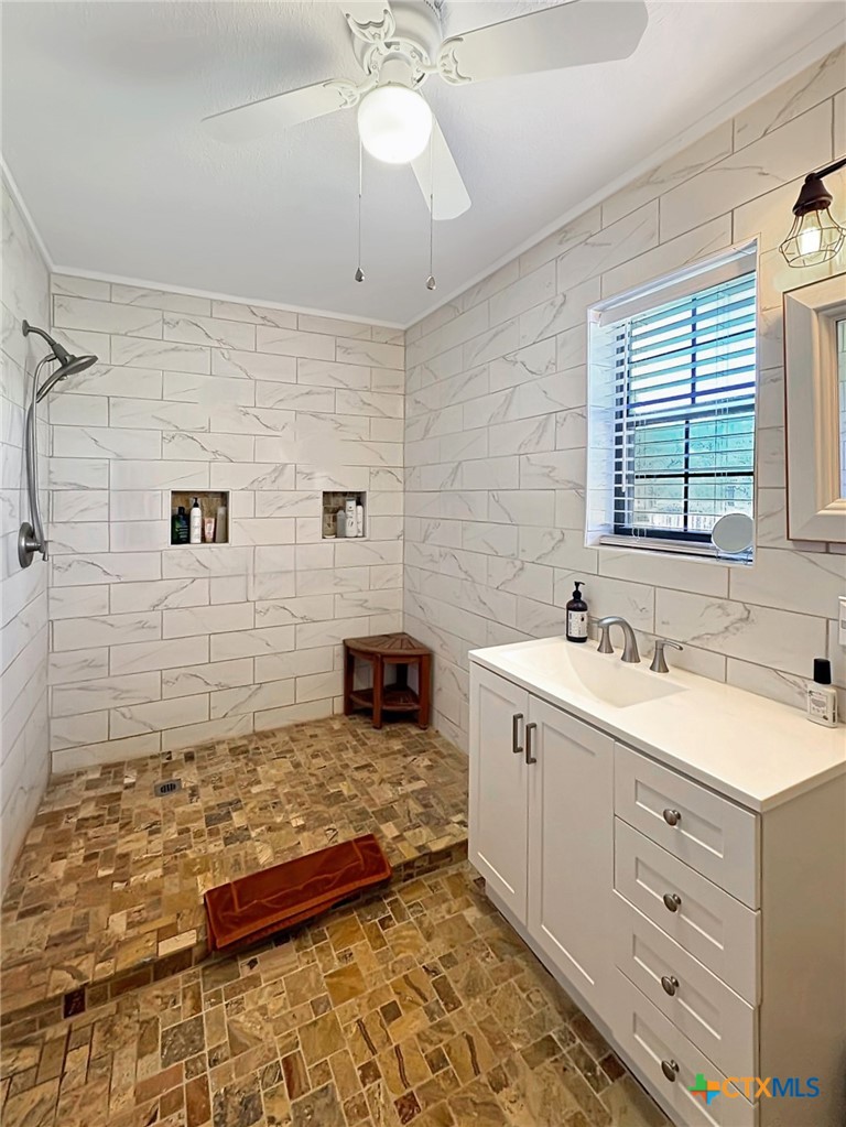 10794 Fm 2159 Property Photo 14