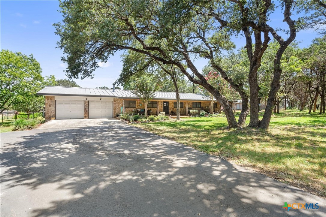 491 Lone Oak Road Property Photo