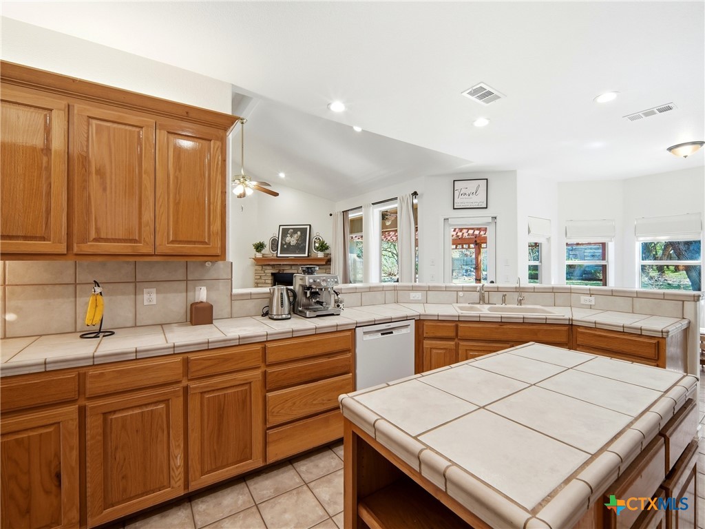 121 Delaney Rae Property Photo 16