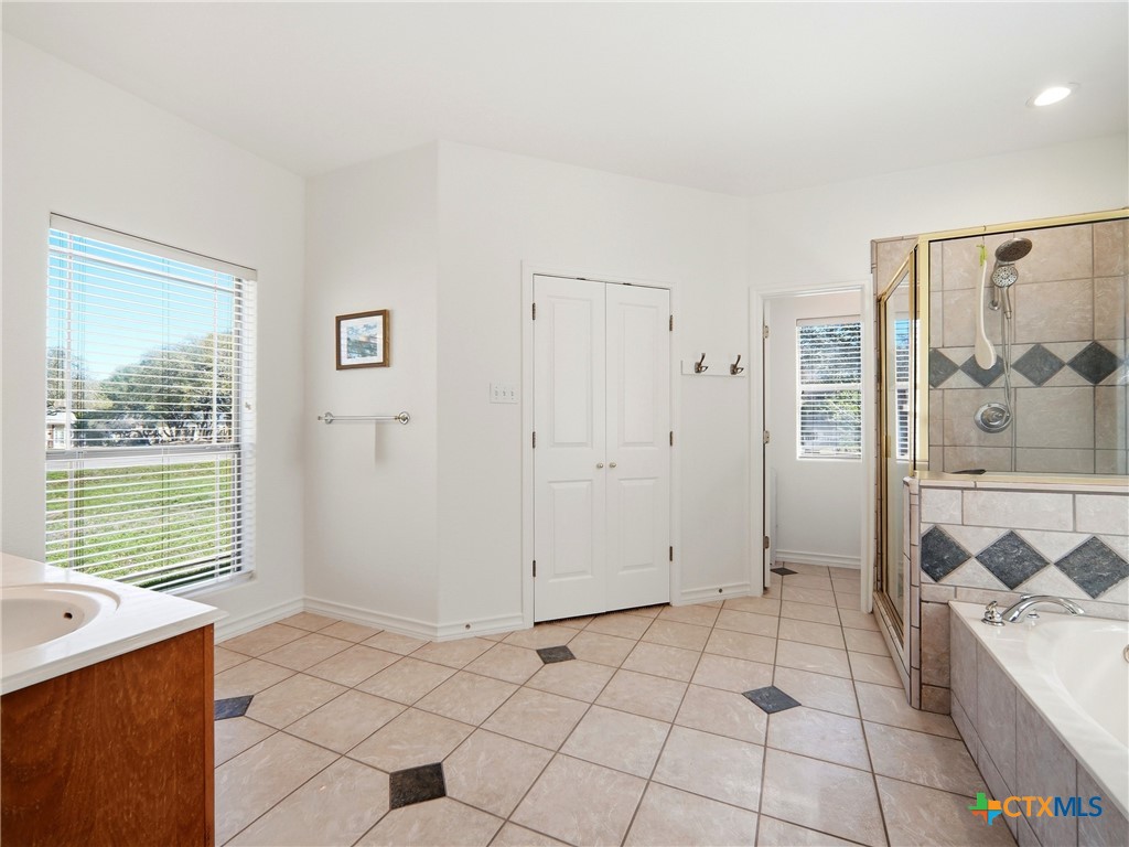 121 Delaney Rae Property Photo 25