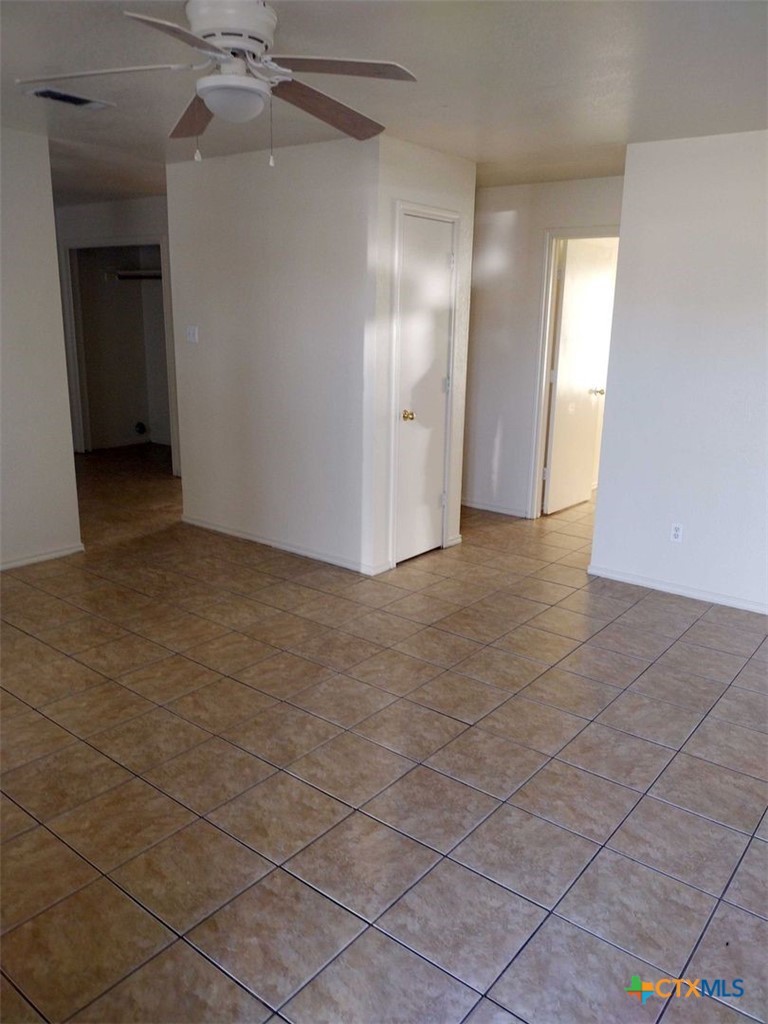 1504 Windward Drive Property Photo 3