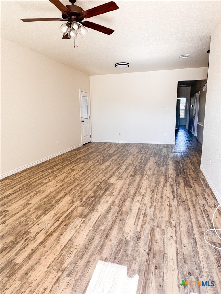 4913 Rose Garden Loop Property Photo 2