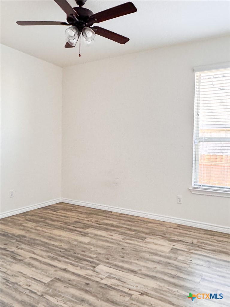 4913 Rose Garden Loop Property Photo 5