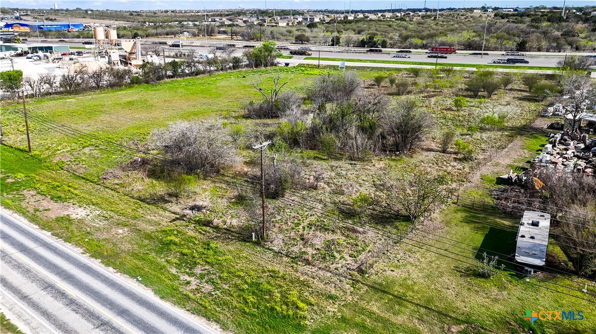 3939 Fm 482 Property Photo 6