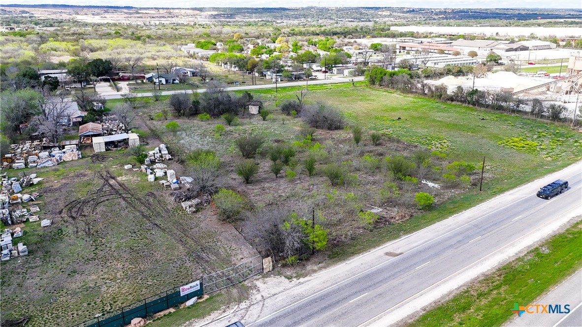 3939 Fm 482 Property Photo 11