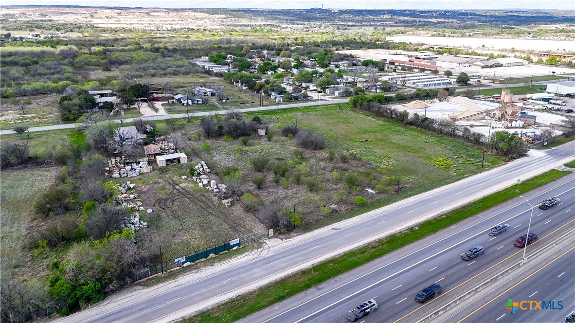 3939 Fm 482 Property Photo 15