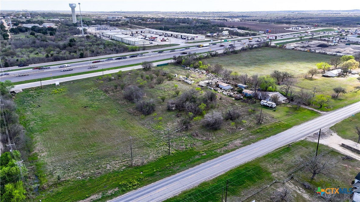 3939 Fm 482 Property Photo 35