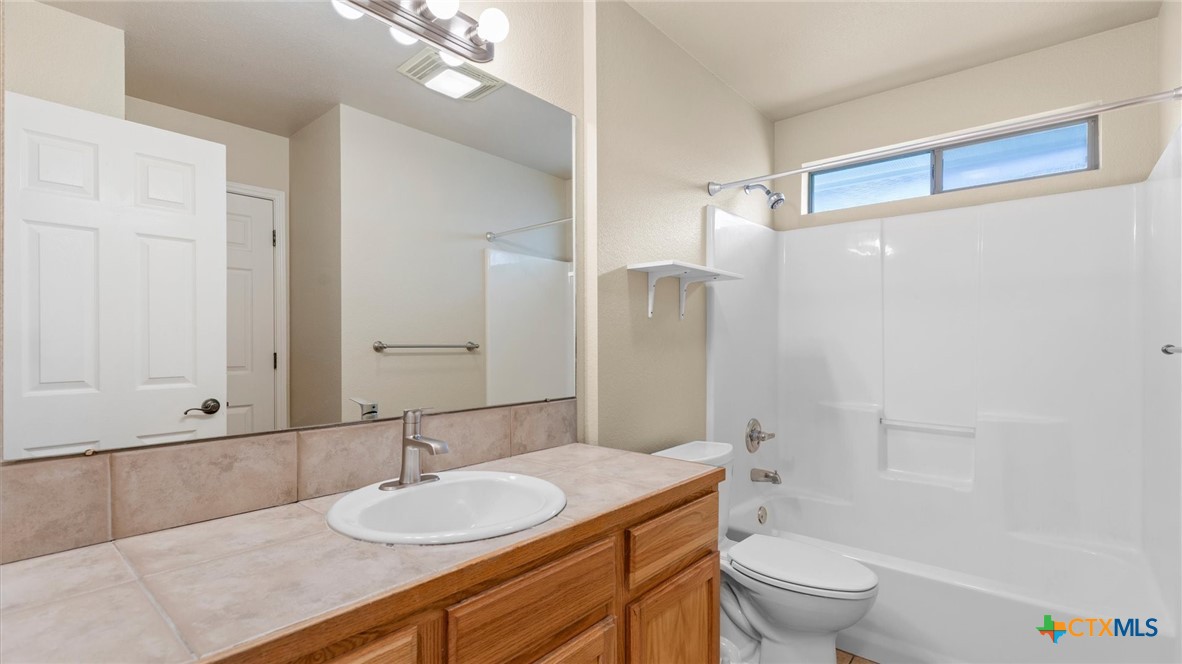 3021/3023 Douglas Fir Drive Property Photo 18