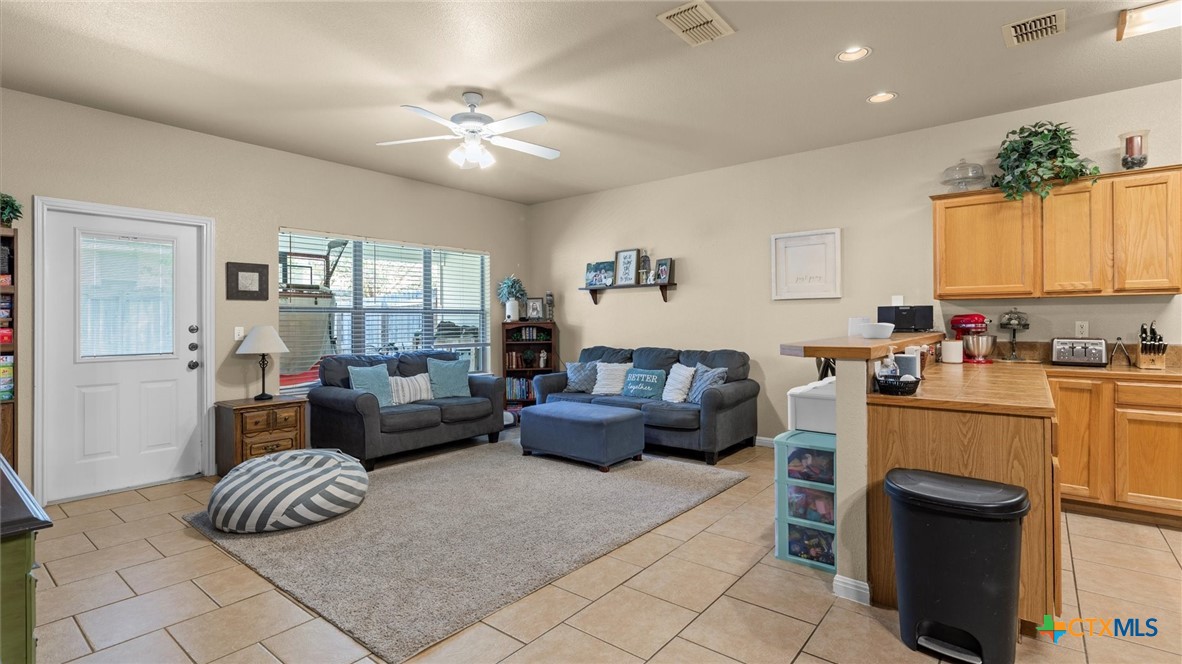 3021/3023 Douglas Fir Drive Property Photo 23