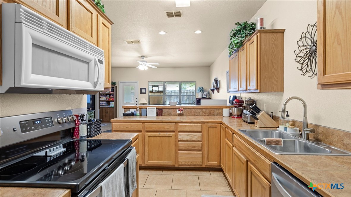3021/3023 Douglas Fir Drive Property Photo 27
