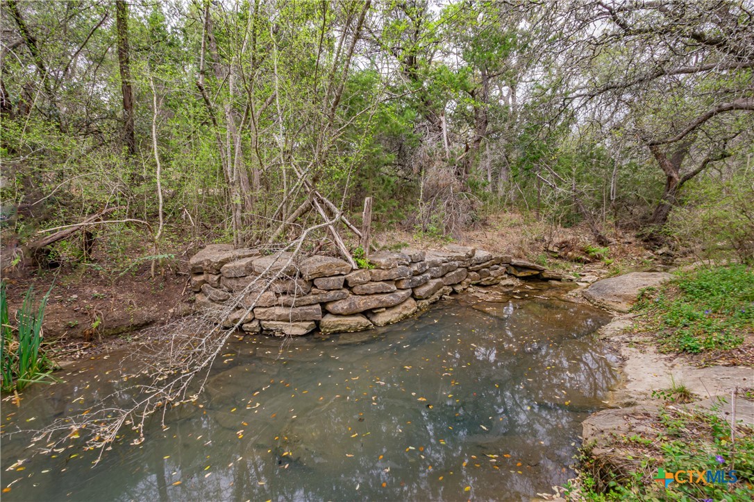 250 Mail Route Road Property Photo 4
