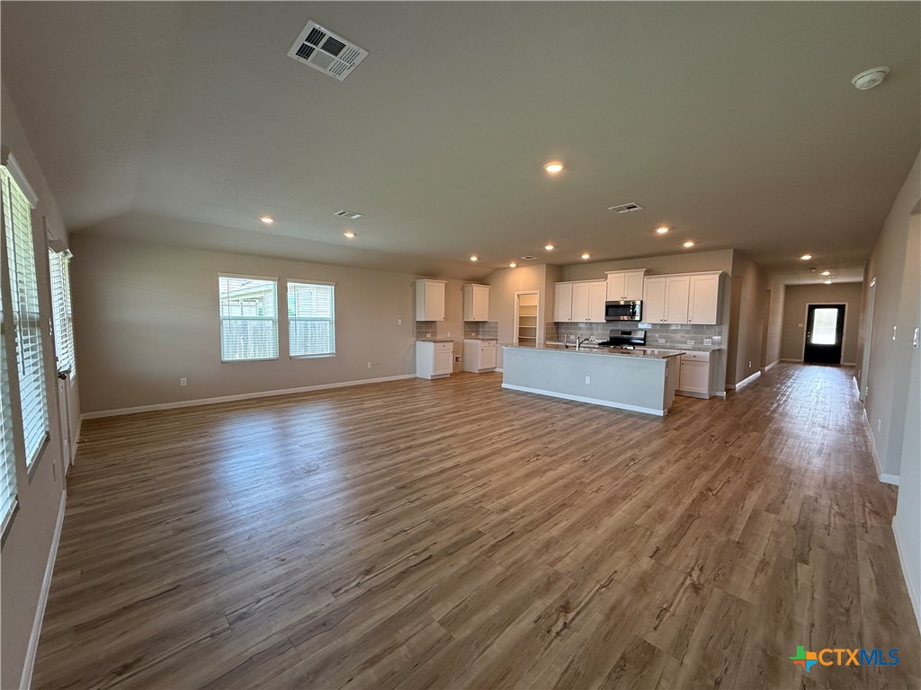 554 Blue Stem Road Property Photo 4