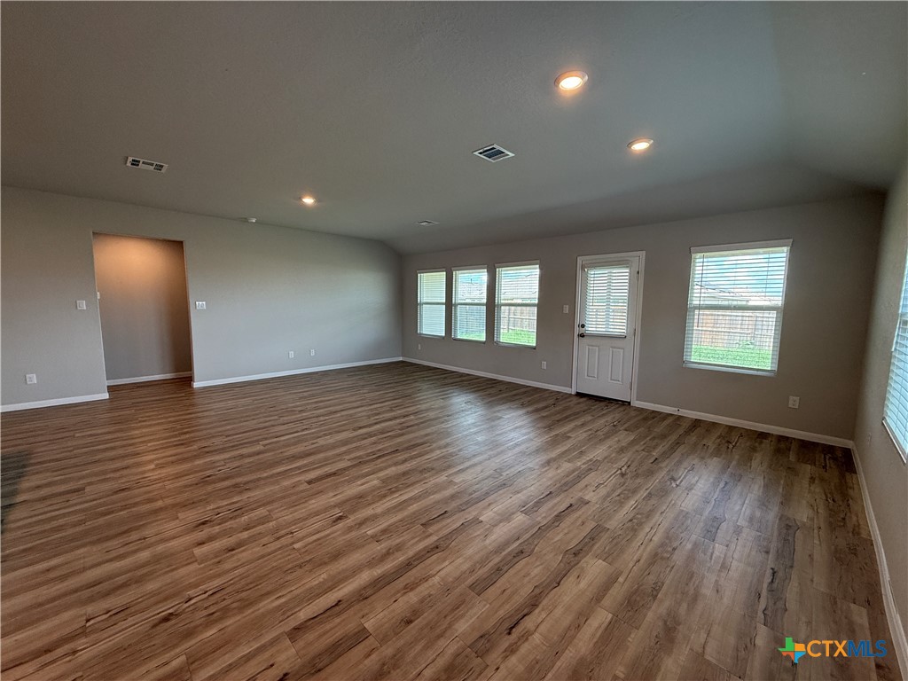 554 Blue Stem Road Property Photo 6