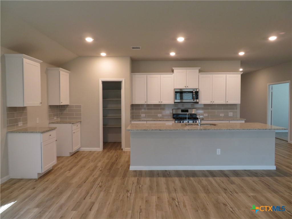 554 Blue Stem Road Property Photo 14