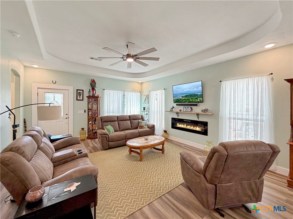 2872 Lakeview Drive Property Photo 8